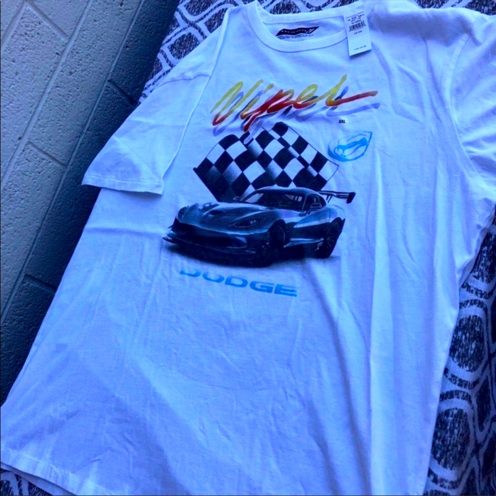 BNWT American Eagle Outfitters s/s Men’s XXL Dodge Viper graphic T-shirt